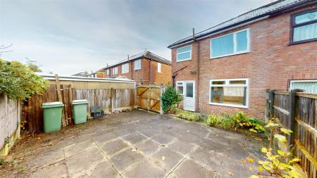 Clipsley Crescent Rear Garden