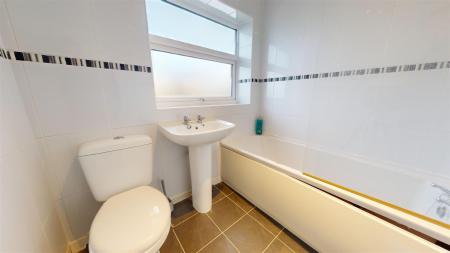 Clipsley Crescent Bathroom