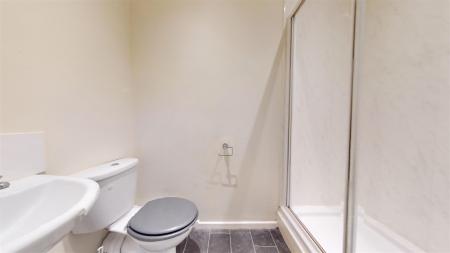 London Street Shower Room