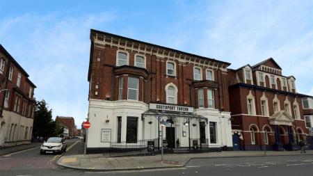 London Street To Let