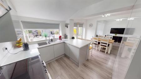 Carmelite Crescent Kitchen