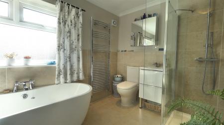 Stuart Crescent Bathroom