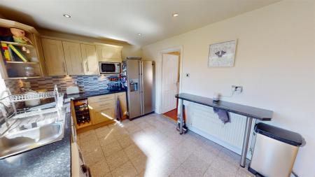 Clipsley Crescent Kitchen