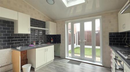 Yewtree Avenue Kitchen