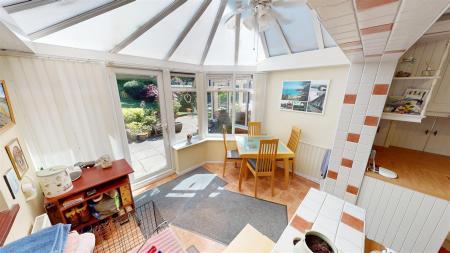 Heyes Avenue Conservatory