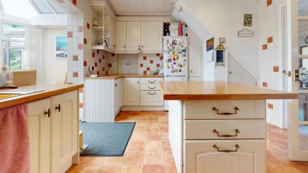 Heyes Avenue Kitchen