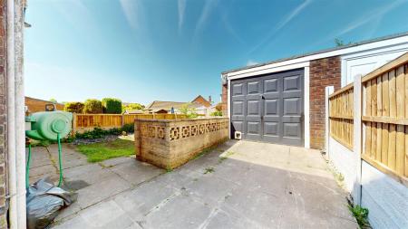 Standish Drive Garage
