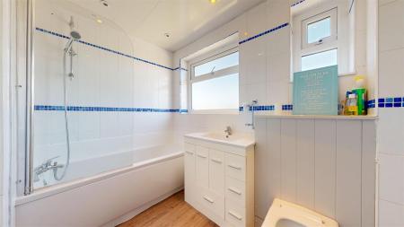 Standish Drive Bathroom