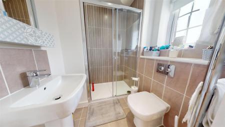 Sherbrook Drive En-suite