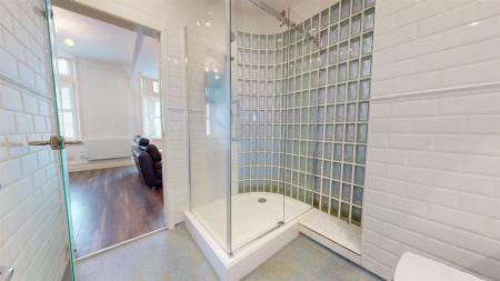 Lord Street Shower Room