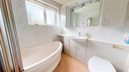 Avondale Road Bathroom