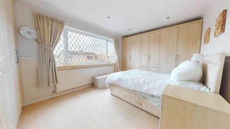 Avondale Road Bedroom