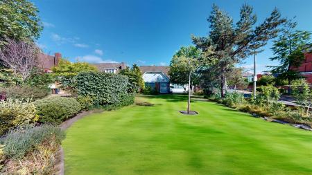 Trafalgar Road Front Garden
