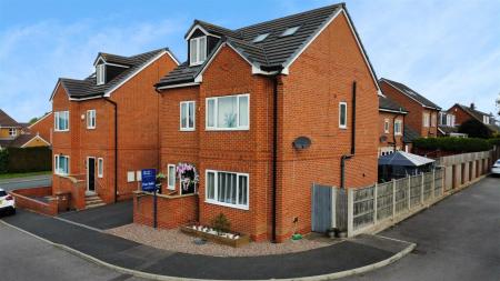 Brompton Close For Sale
