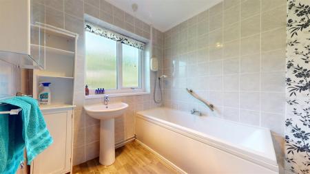 Hilltop Road Bathroom