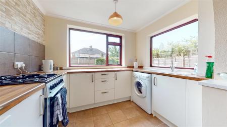 Stanley Avenue Kitchen