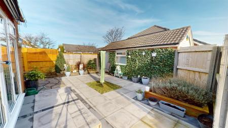 Seacroft Crescent Garden