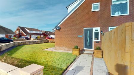 Seacroft Crescent Garden