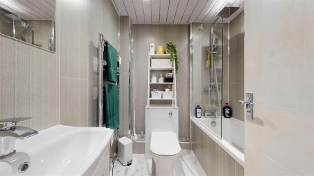 The Shires Bathroom