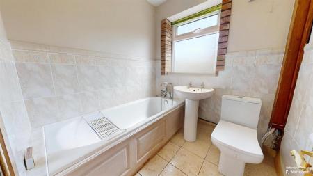 Knowsley View Bathroom