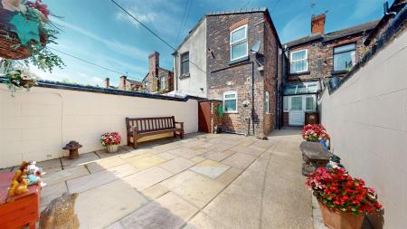 Marshalls Cross Road Rear Yard