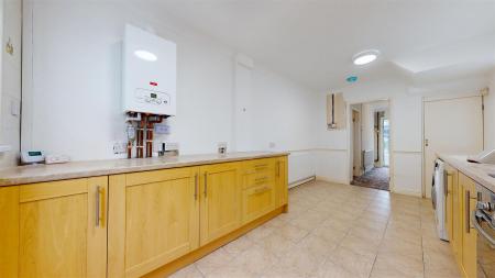 Stanley Avenue Kitchen