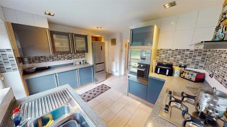 Tudor Close Kitchen
