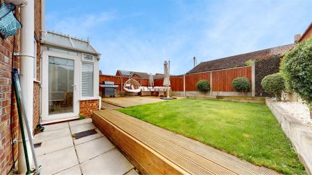 Paisley Avenue Rear Garden