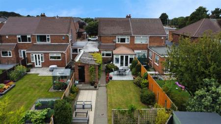 Broadway Rear Garden