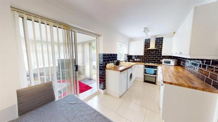 Grantham Crescent Kitchen