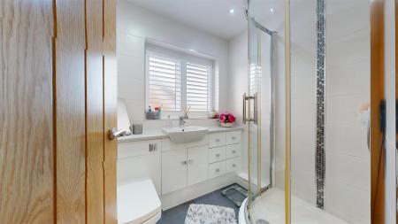 Whiteside Road Bathroom