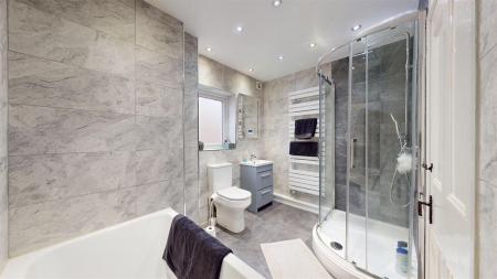 Leach Lane Bathroom