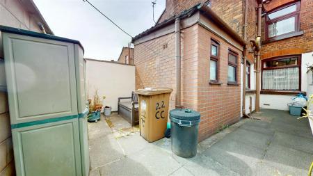 Carnegie Crescent Rear Garden