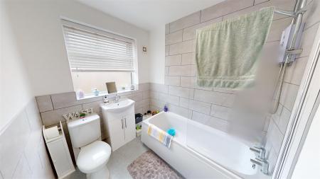 Crawford Close Bathroom