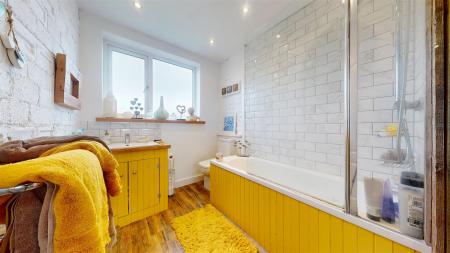 Poplar Grove Bathroom