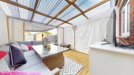 Deerfield Close Rear Garden