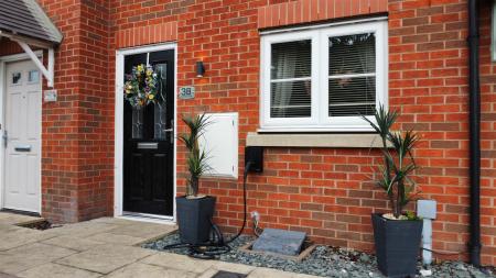 Deerfield Close For Sale