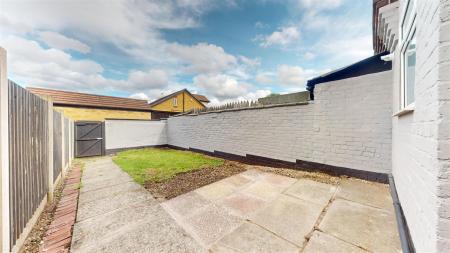 Sutton Road Rear Garden