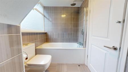 Windermere Drive Bathroom