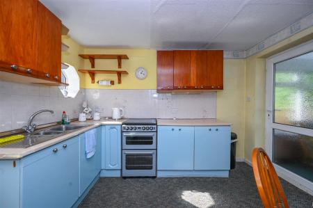 Furness Avenue - Kitchen