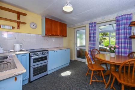 Furness Avenue - Kitchen