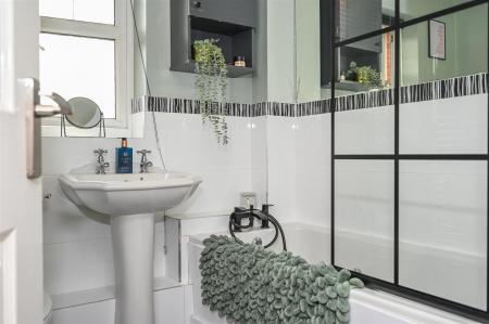 The Spires - Bathroom