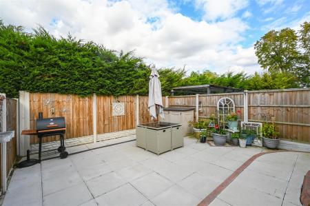 The Spires - Rear Garden