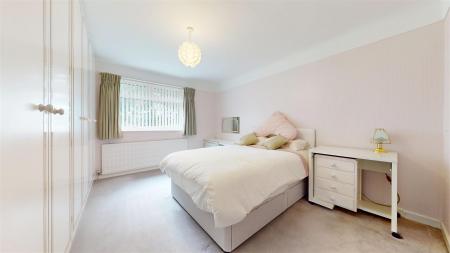Longwood Close Bedroom