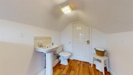 Dentons Green Lane WC