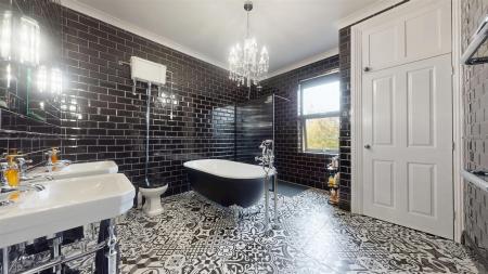 Dentons Green Lane Bathroom