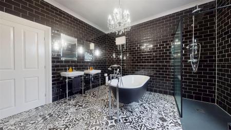 Dentons Green Lane Bathroom