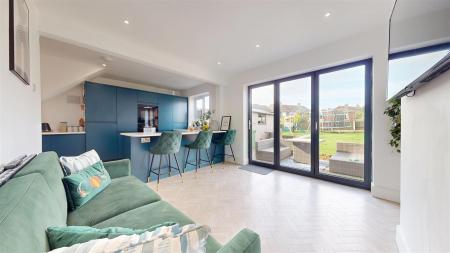 Heron Grove Kitchen Diner