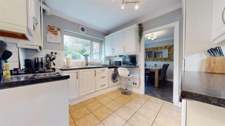 Holt Crescent - Kitchen