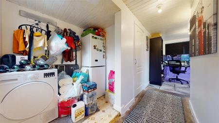 Holt Crescent - Utility Room